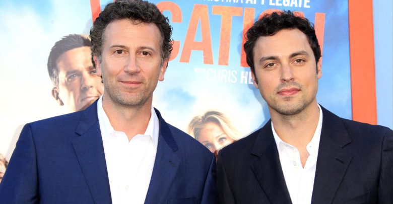 Who has John Francis Daley dated? Wiki: Wife, Net Worth ...